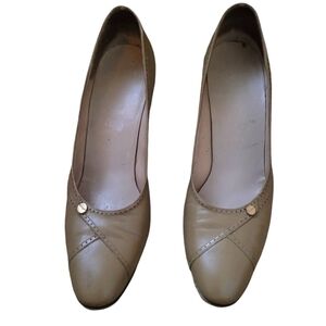 Vintage 50's Ferragamo Tan Leather Classic Heels
